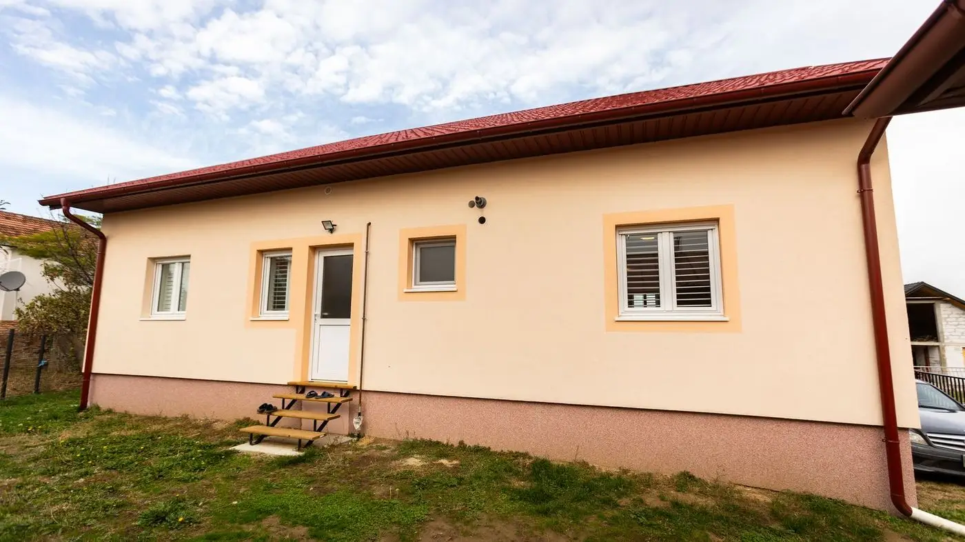 kuca na prodaju Petrovaradin, 133m2 520672