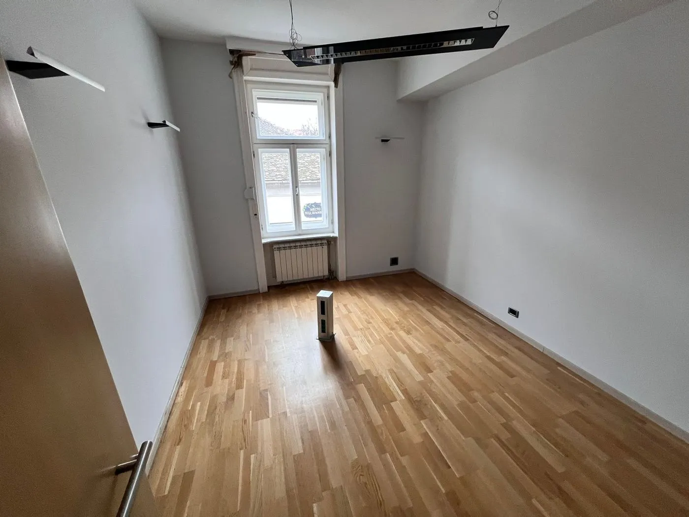 lokal na prodaju Novi Sad 400m2 521362