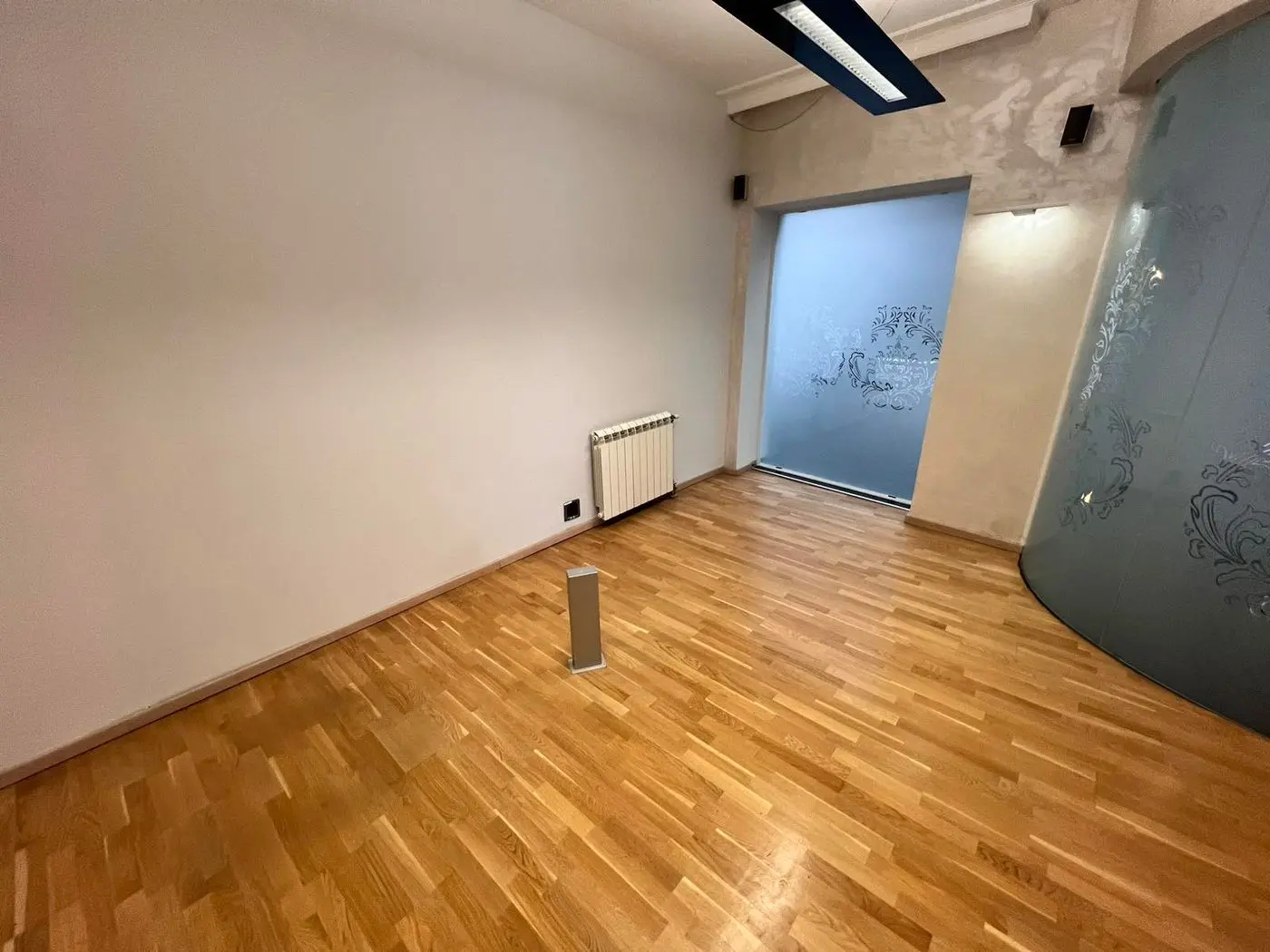 lokal na prodaju Novi Sad 400m2 521362