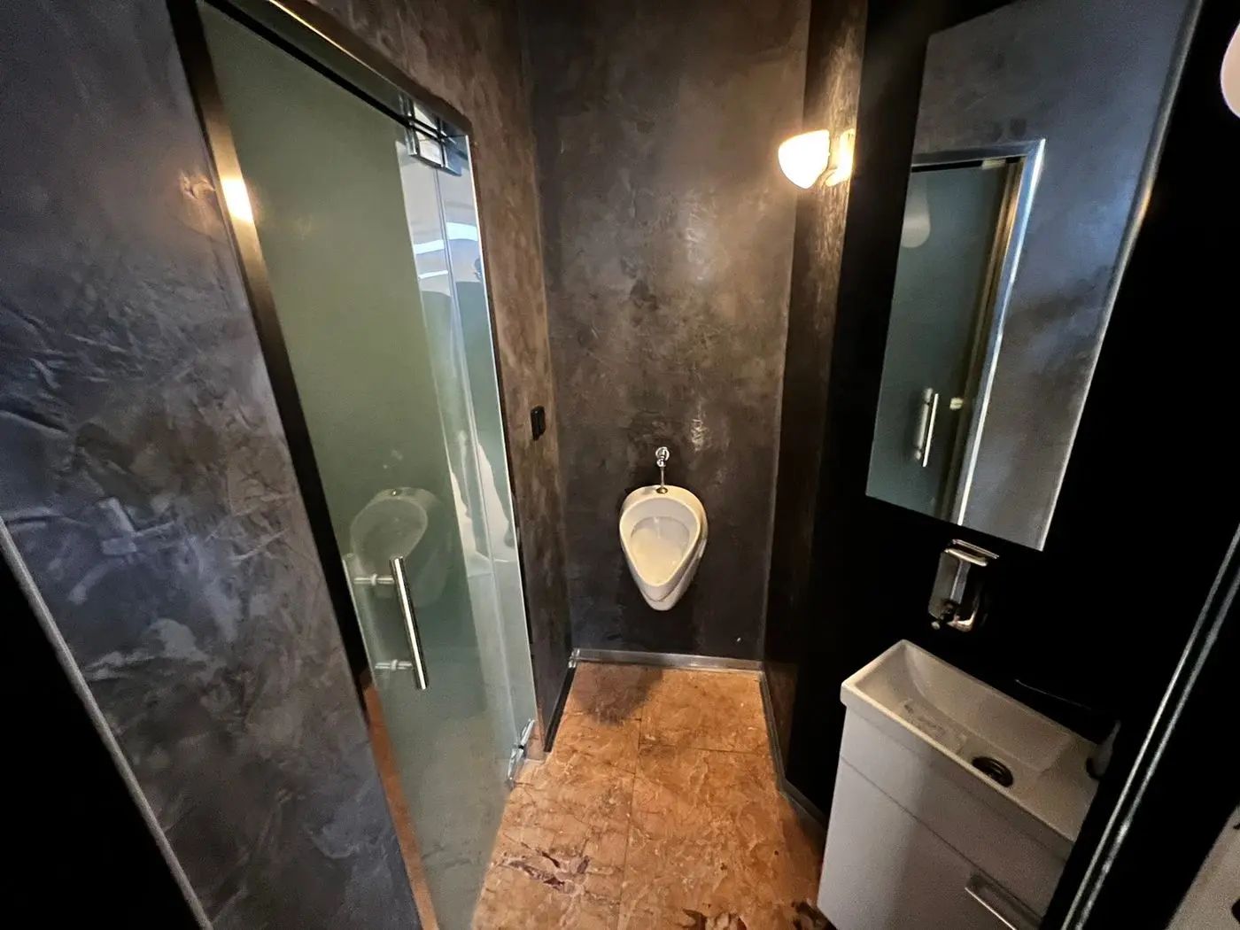lokal na prodaju Novi Sad 400m2 521362