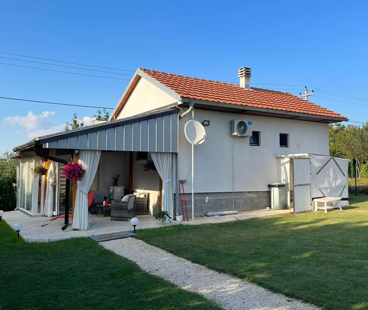 kuca na prodaju Krušedol 57m2 517787
