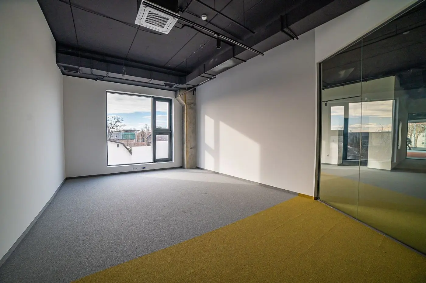 lokal na prodaju Novi Sad 2060m2 522068