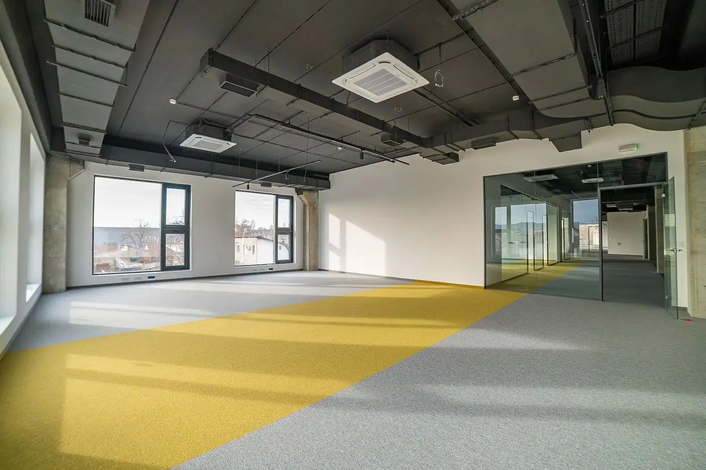 lokal na prodaju Novi Sad 2060m2 522068