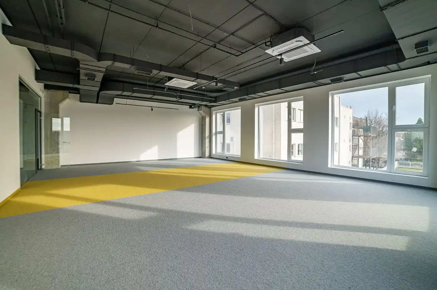 lokal na prodaju Novi Sad 2060m2 522068