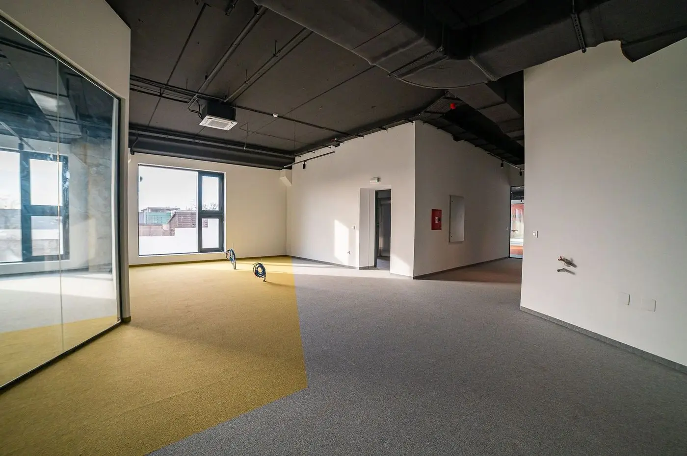 lokal na prodaju Novi Sad 2060m2 522068