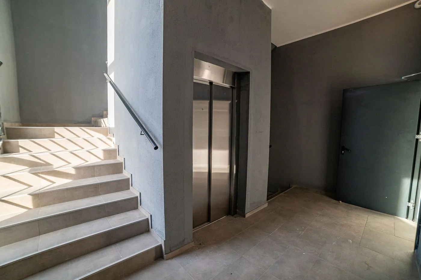 lokal na prodaju Novi Sad 2060m2 522068