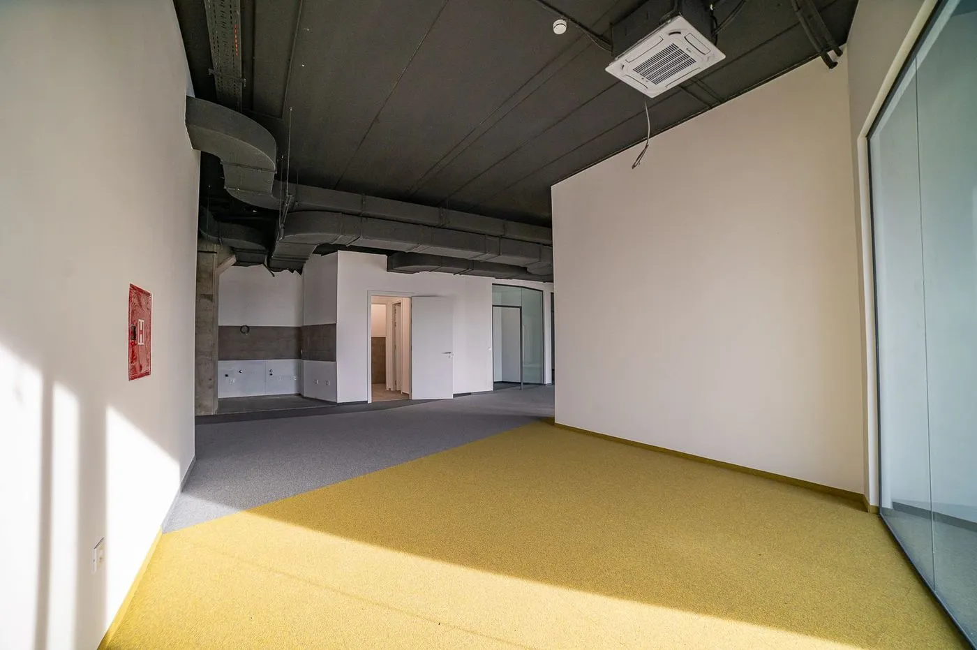 lokal na prodaju Novi Sad 2060m2 522068