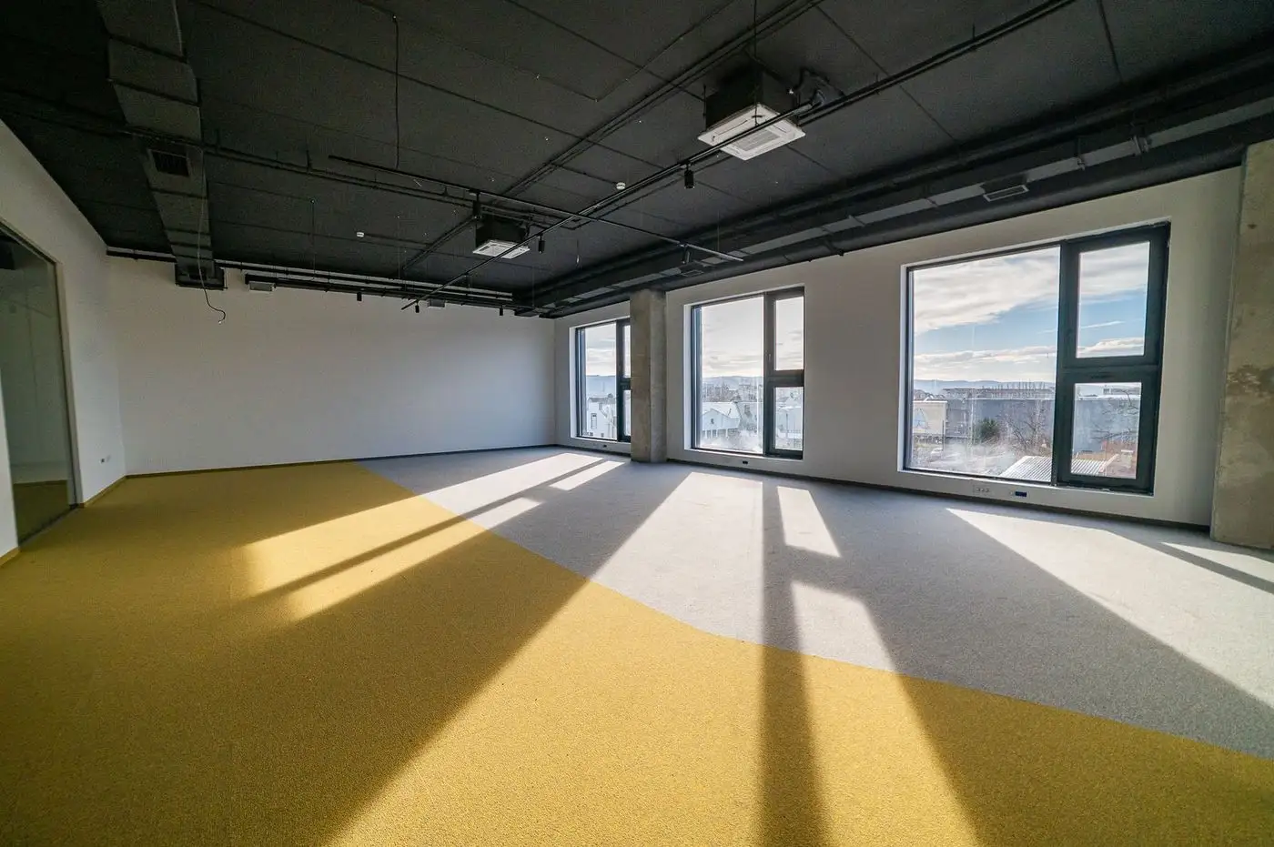 lokal na prodaju Novi Sad 2060m2 522068