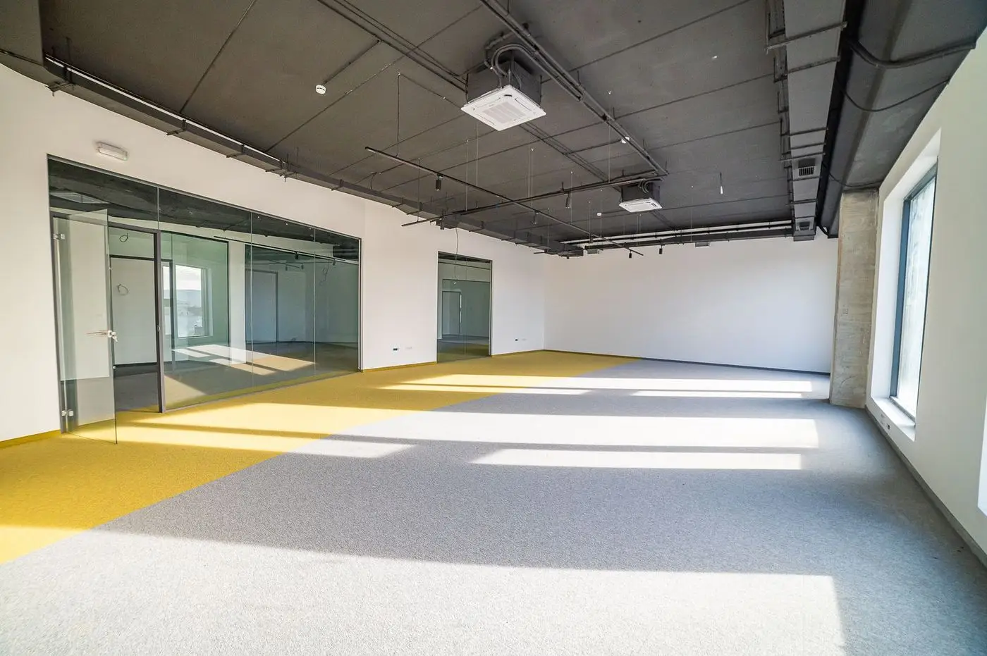 lokal na prodaju Novi Sad 2060m2 522068