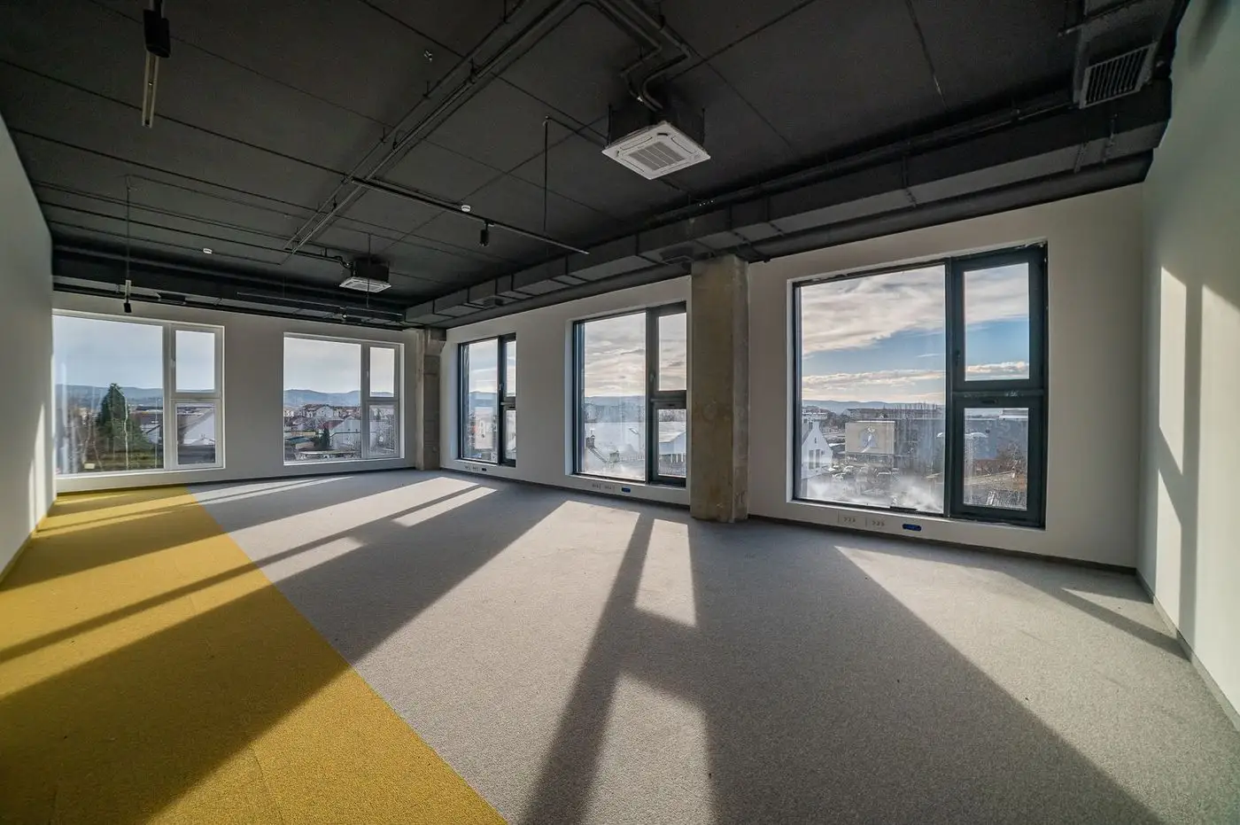 lokal na prodaju Novi Sad 2060m2 522068