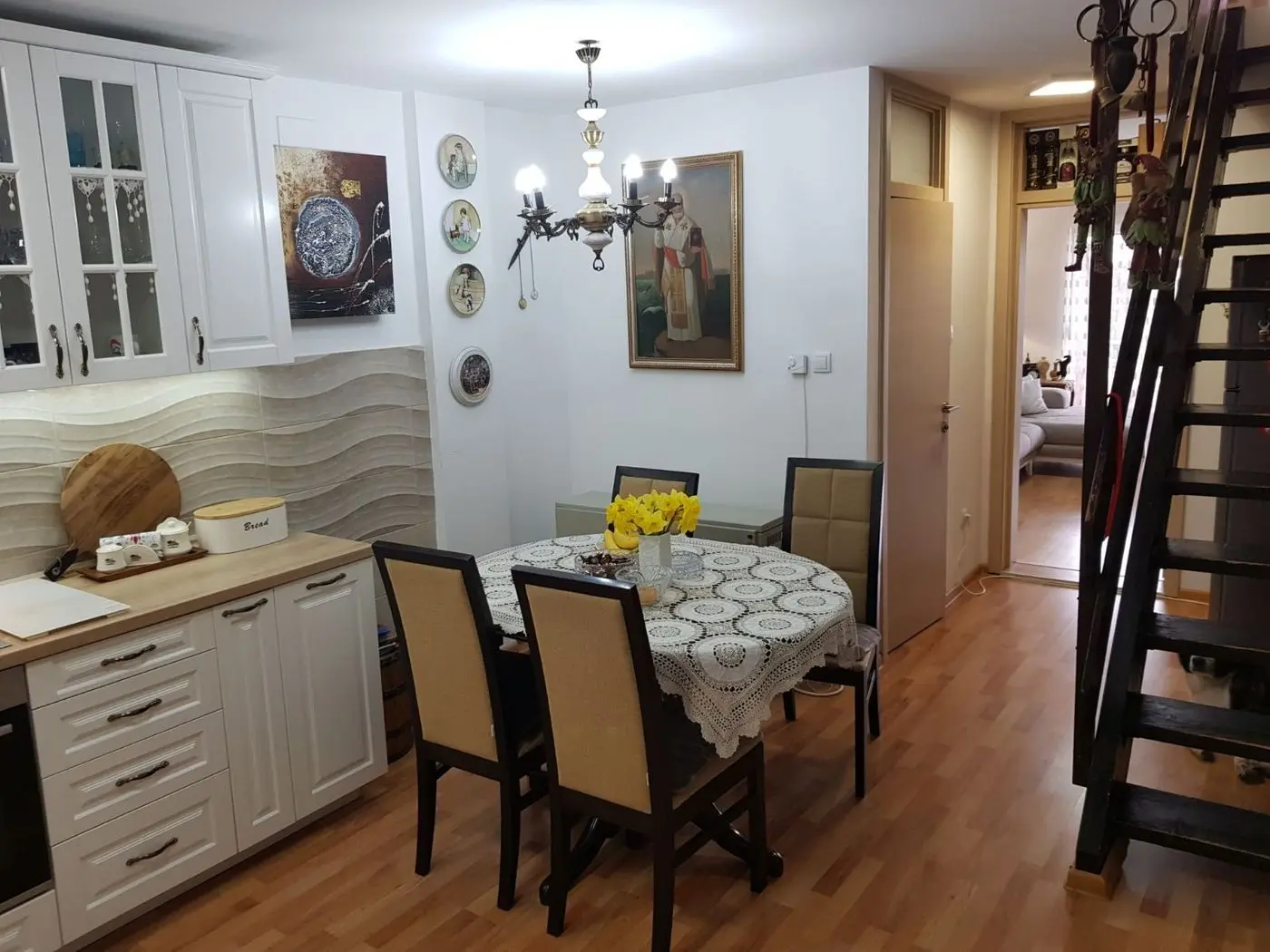 stan na prodaju Ledinci 80m2 525181