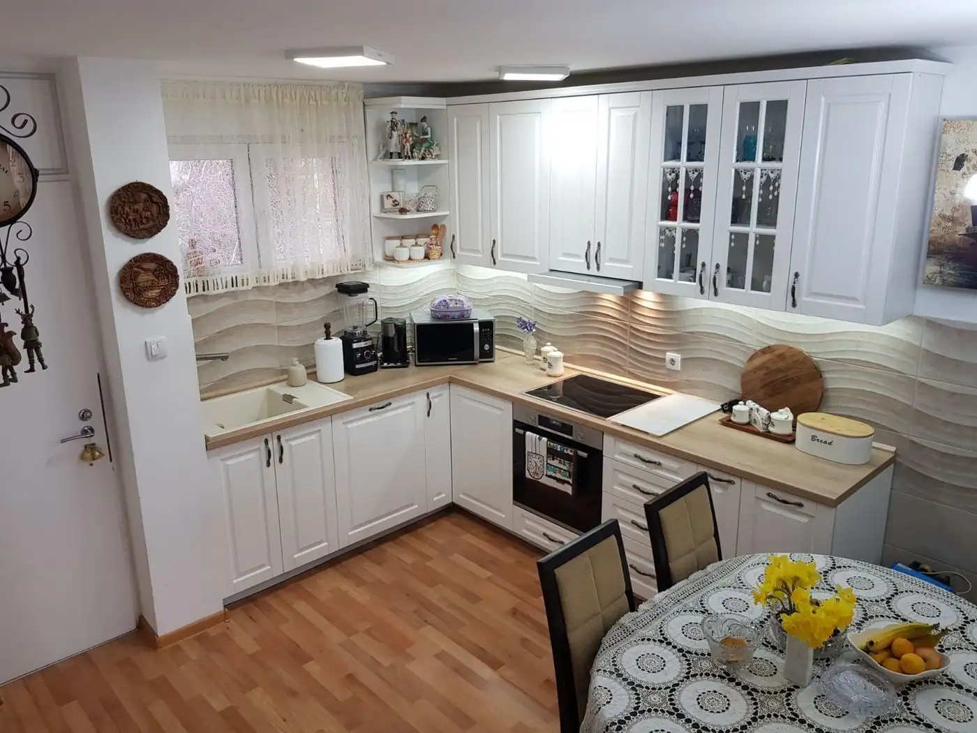 stan na prodaju Ledinci 80m2 525181