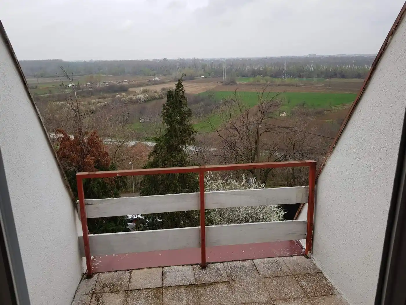 stan na prodaju Ledinci 80m2 525181