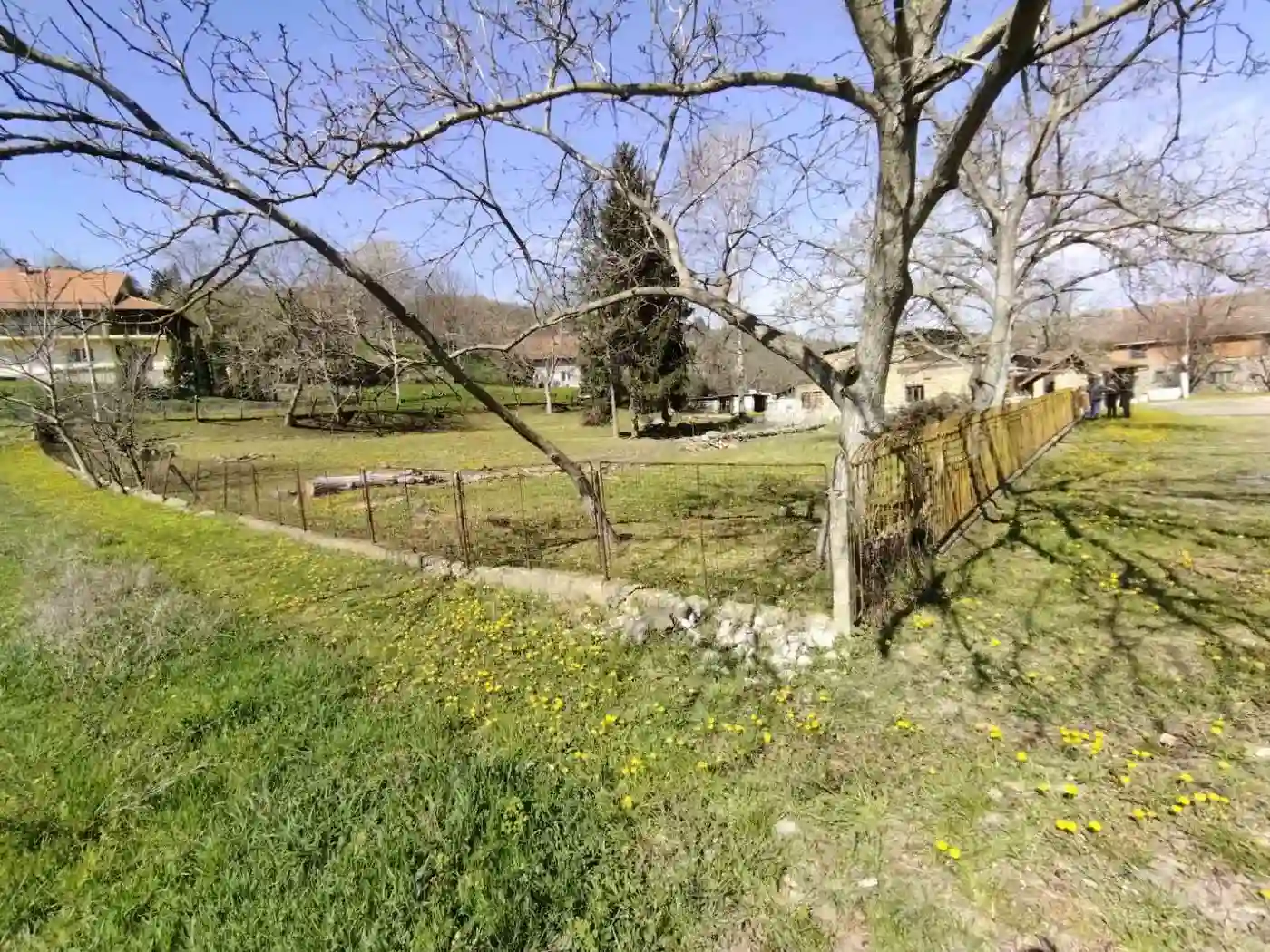 plac na prodaju Sremska Kamenica 900m2 525790
