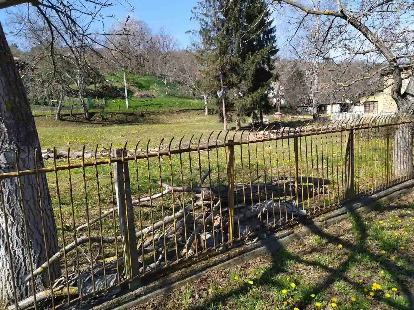 plac na prodaju Sremska Kamenica 900m2 525790