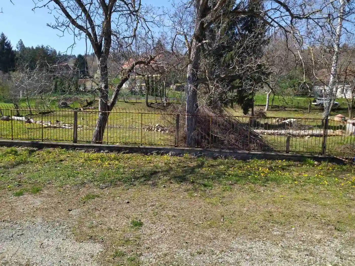 plac na prodaju Sremska Kamenica 900m2 525790