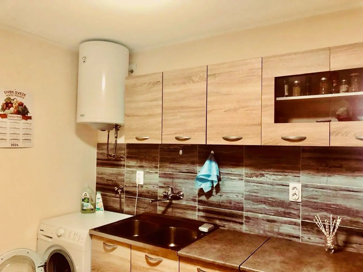 kuca na prodaju Pivnice 151m2 527573