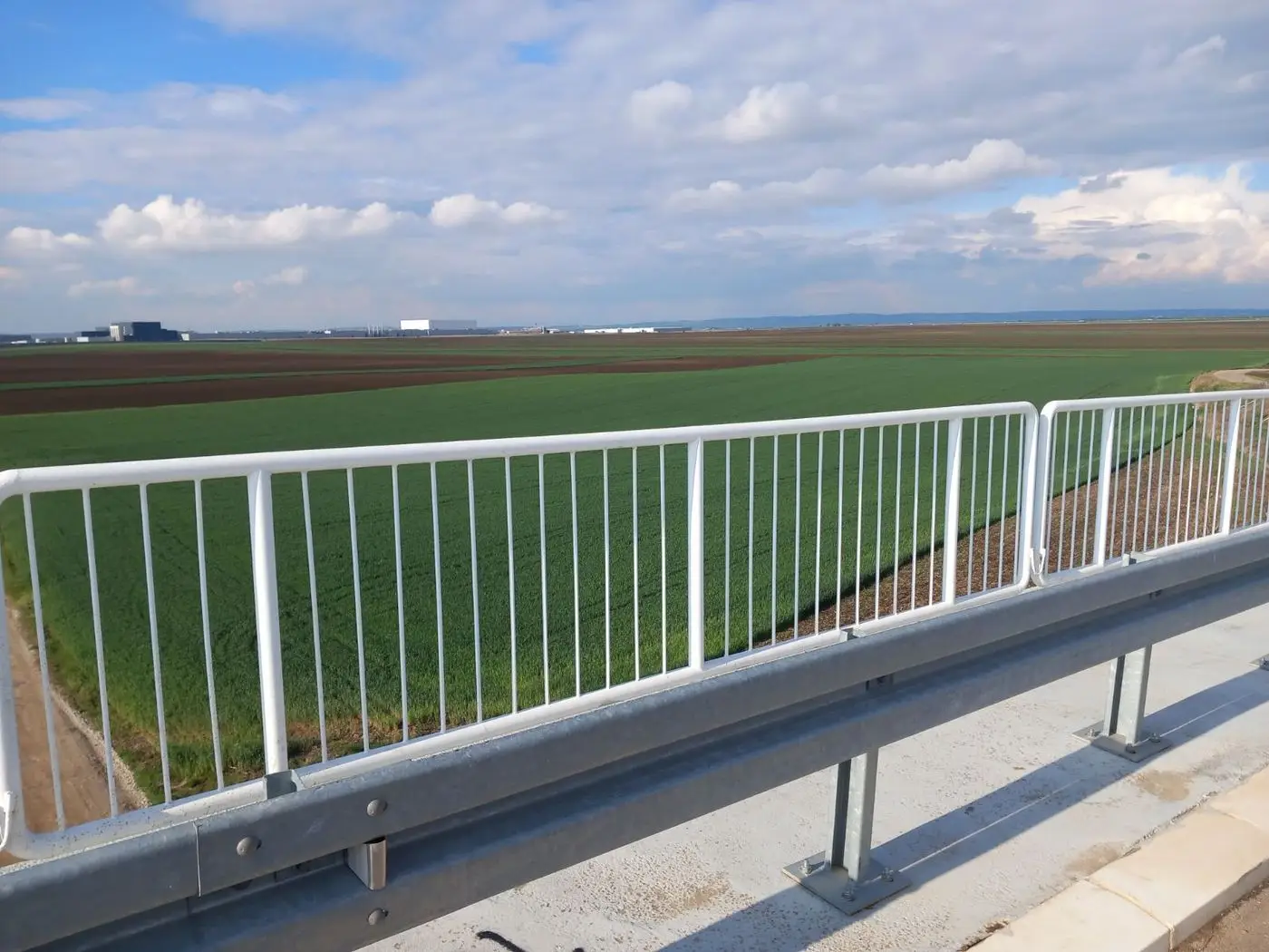 plac na prodaju Inđija 28550m2 512910
