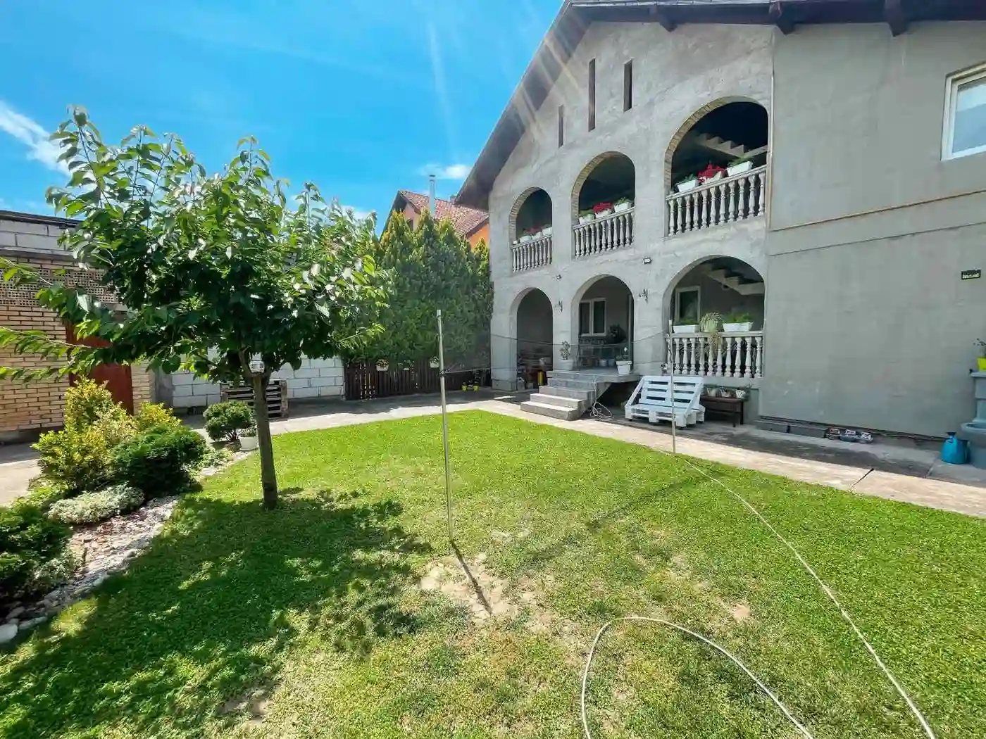 kuca na prodaju Veternik, 272m2 529439