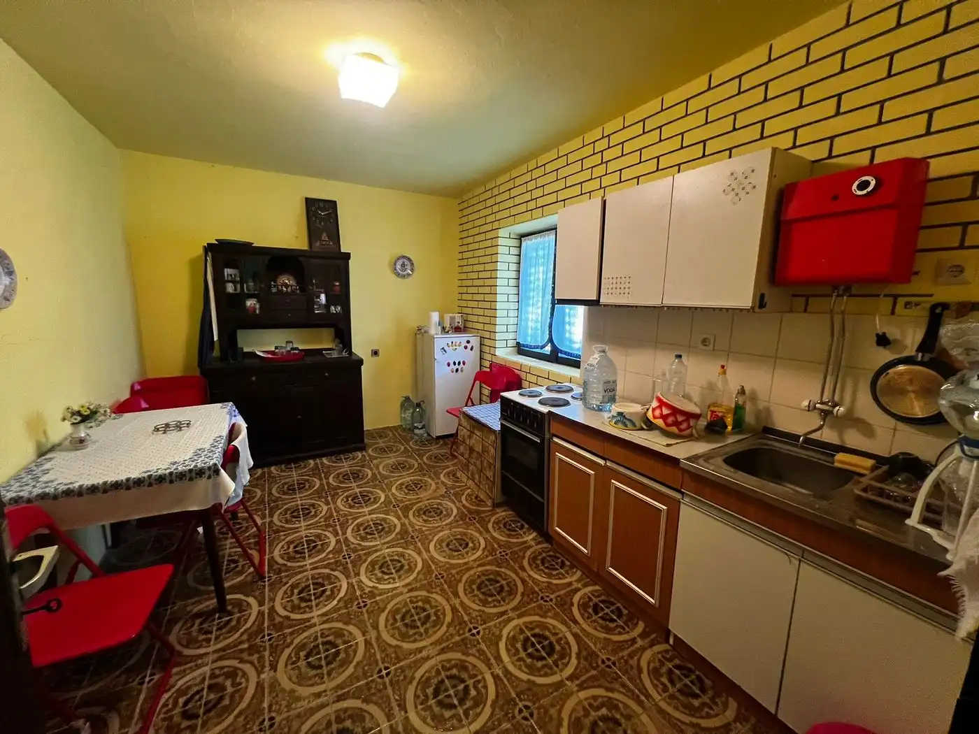 kuca na prodaju Čortanovci 179m2 529464