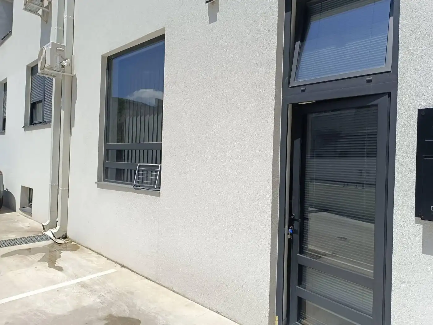 lokal na prodaju Novi Sad 86m2 529584