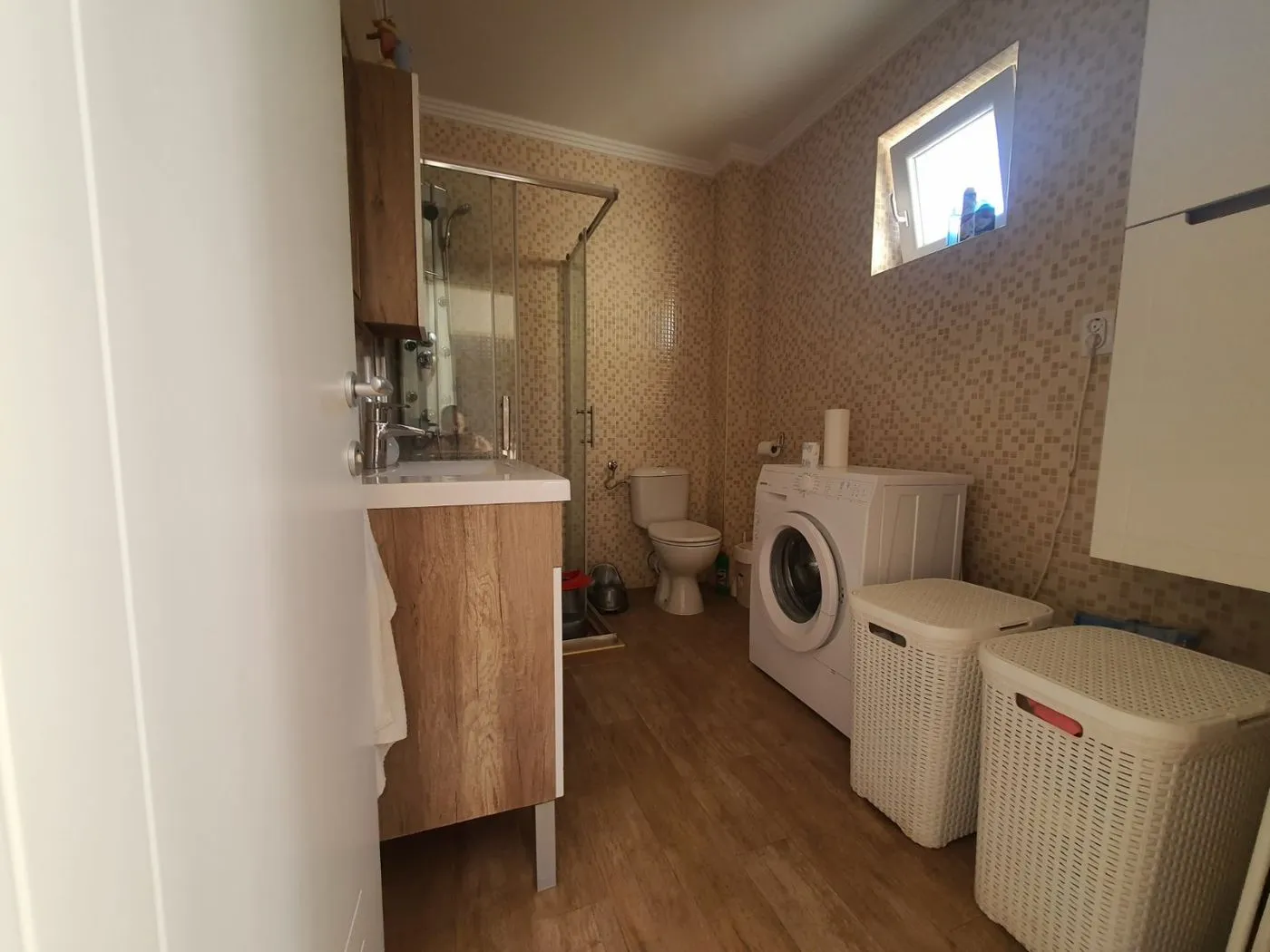 kuca na prodaju Sremska Kamenica 244m2 529812