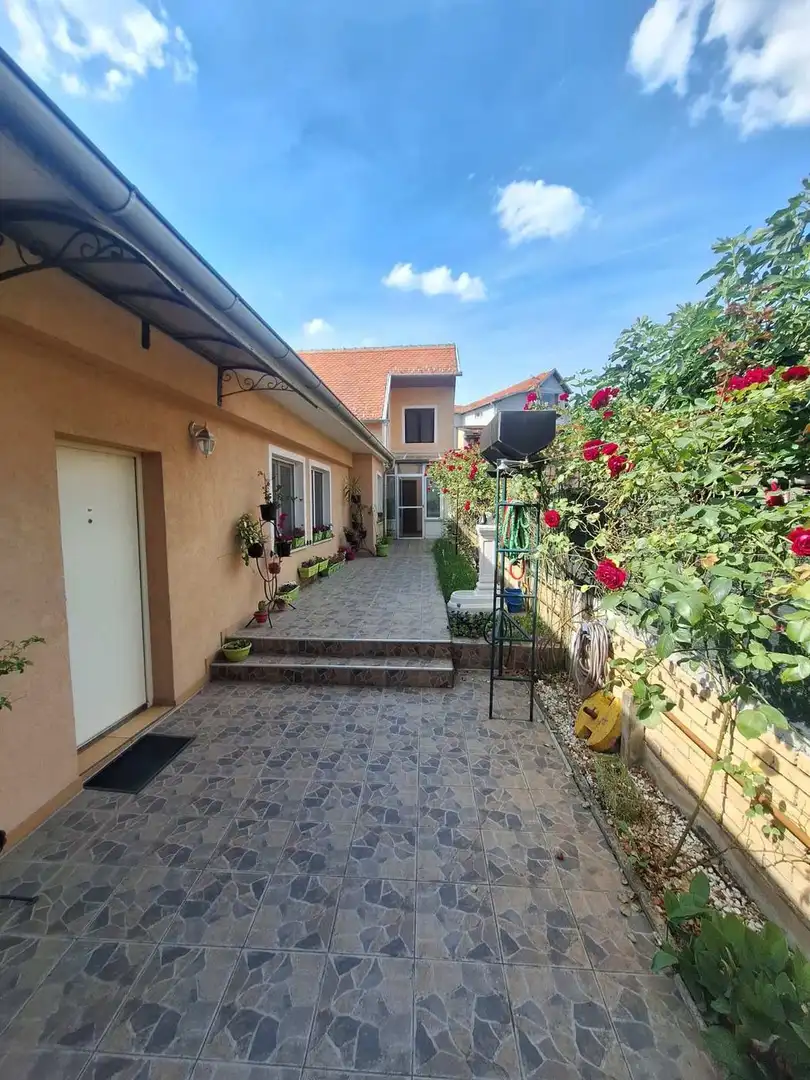 kuca na prodaju Novi Sad 177m2 530068