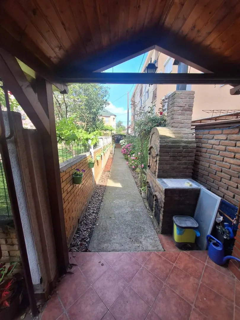 kuca na prodaju Novi Sad 177m2 530068