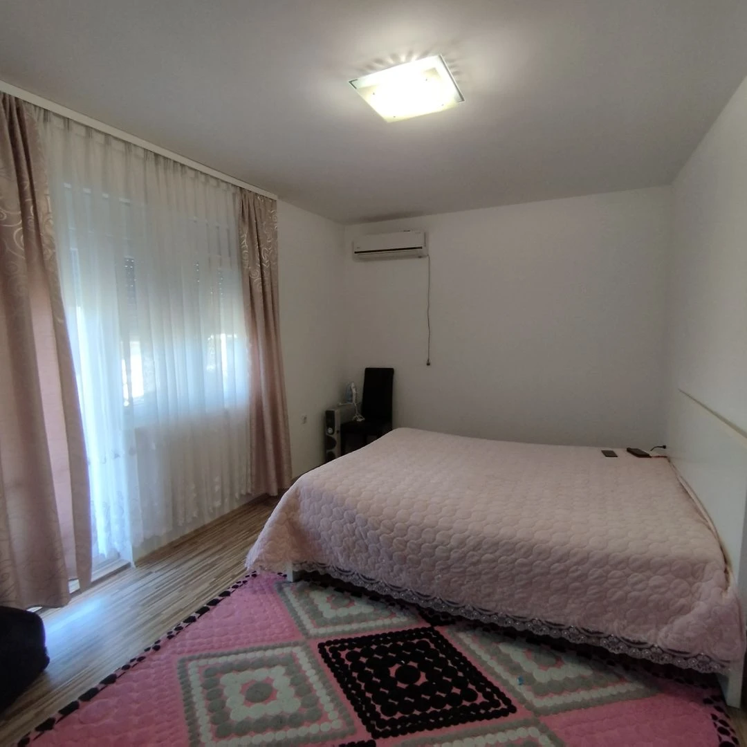 kuca na prodaju Novi Sad 370m2 531486