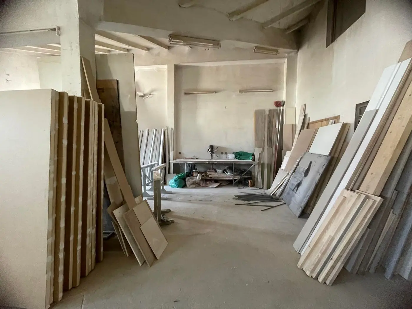 lokal na prodaju Kać, 140m2 531564