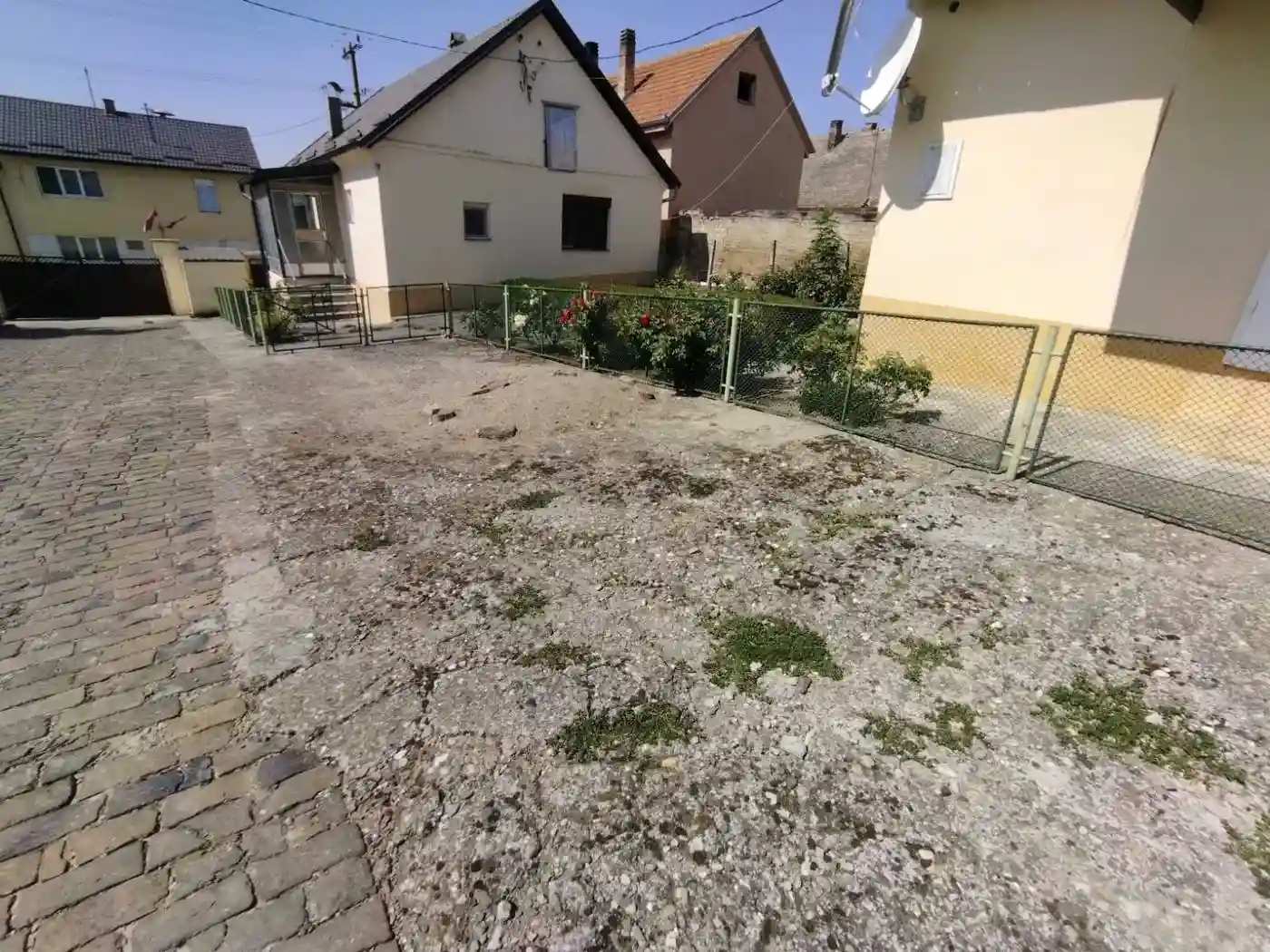kuca na prodaju Vrdnik 80m2 533772