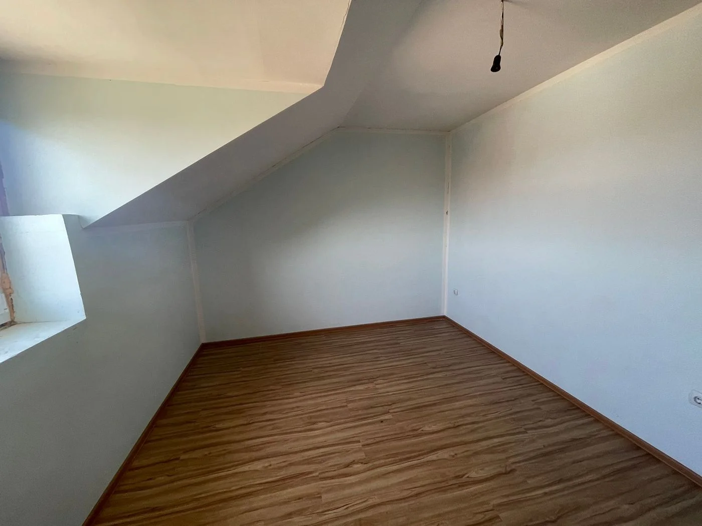 kuca na prodaju Sremska Kamenica 250m2 534089