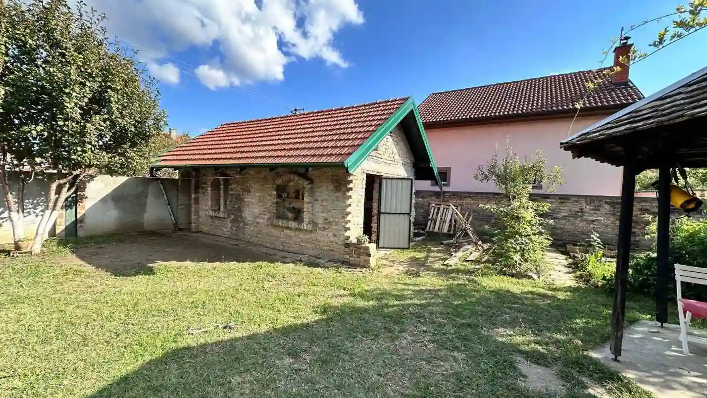 kuca na prodaju Bačka Palanka 142m2 487481