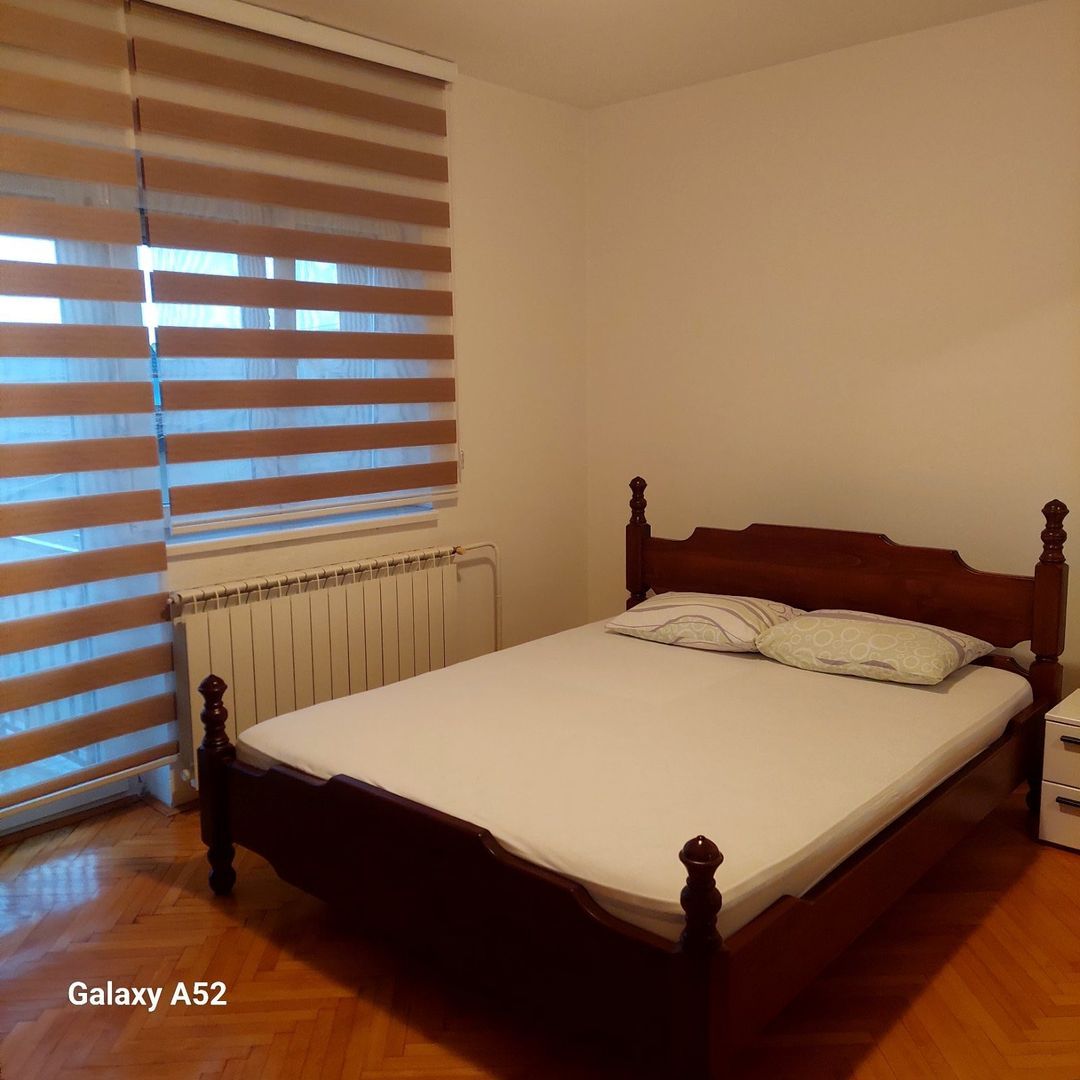 kuca na prodaju Novi Sad 300m2 535298