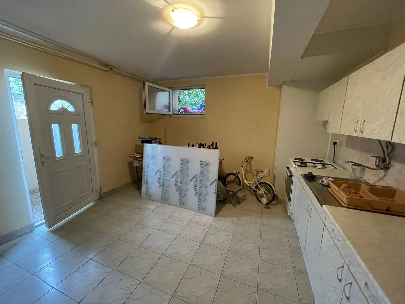 kuca na prodaju Novi Sad 300m2 535298