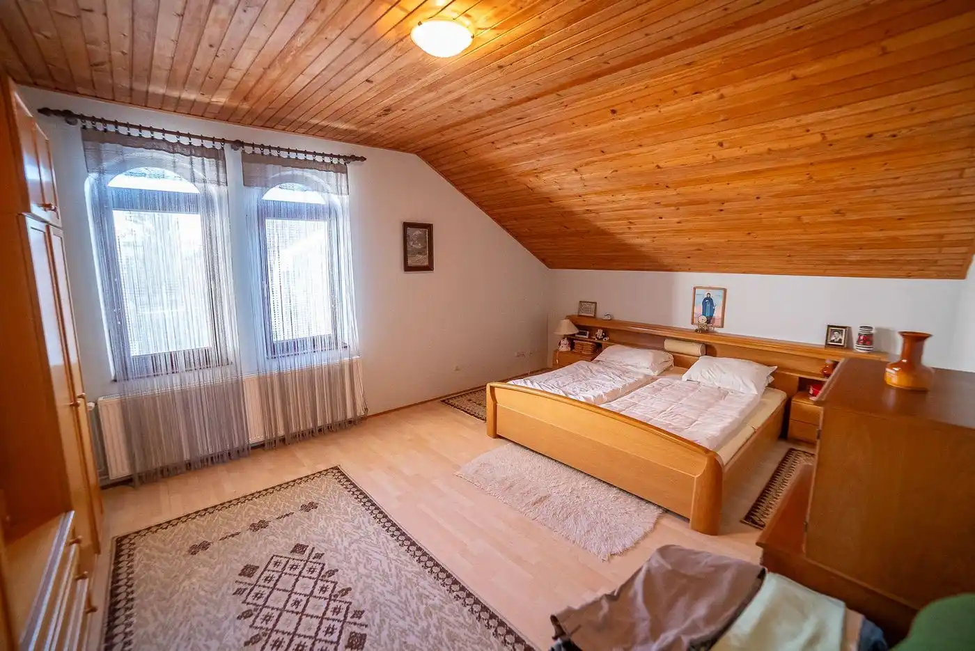 kuca na prodaju Veternik 241m2 535754