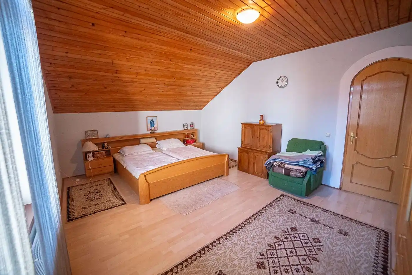 kuca na prodaju Veternik 241m2 535754