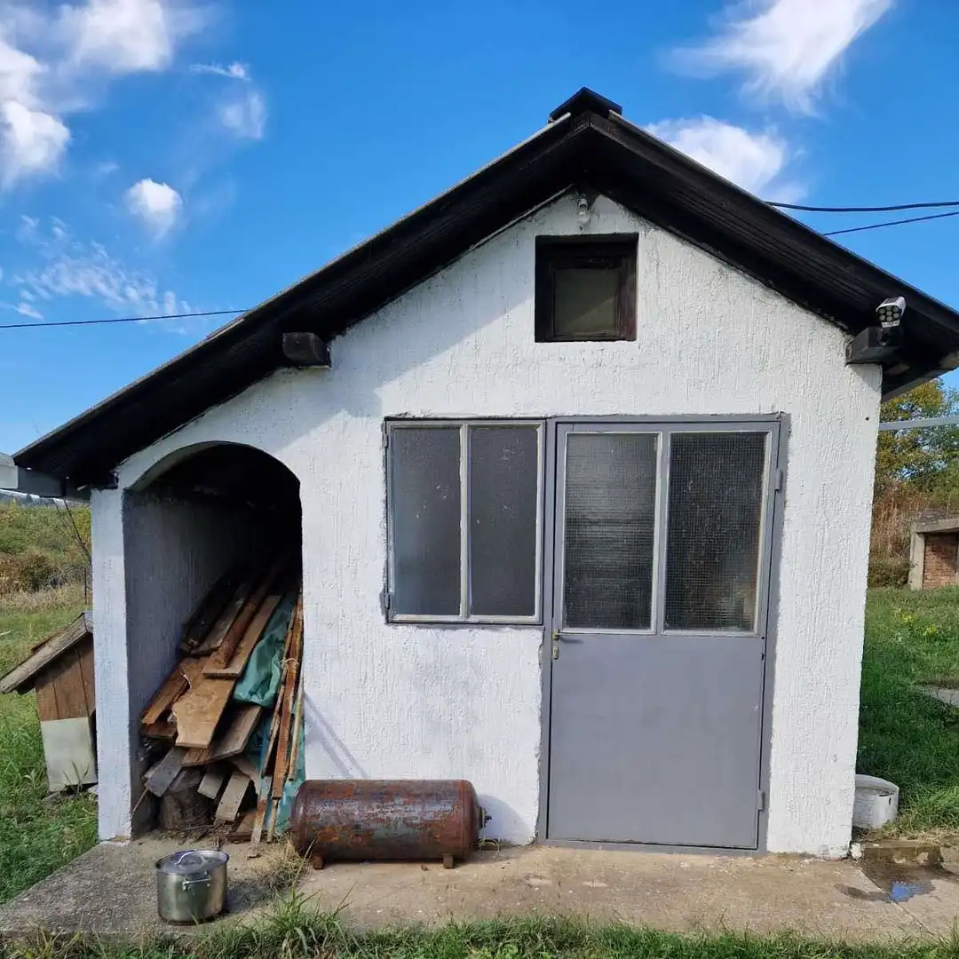 kuca na prodaju Krušedol 95m2 536618