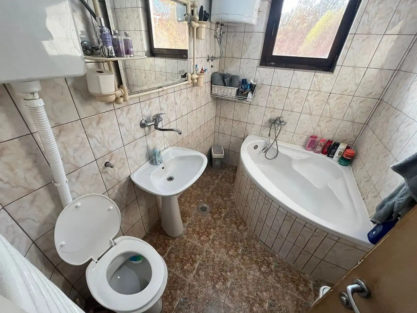 kuca na prodaju Sremska Kamenica 179m2 537555