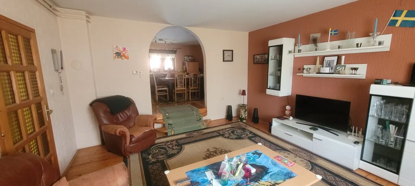 kuca na prodaju Novi Sad 180m2 537685