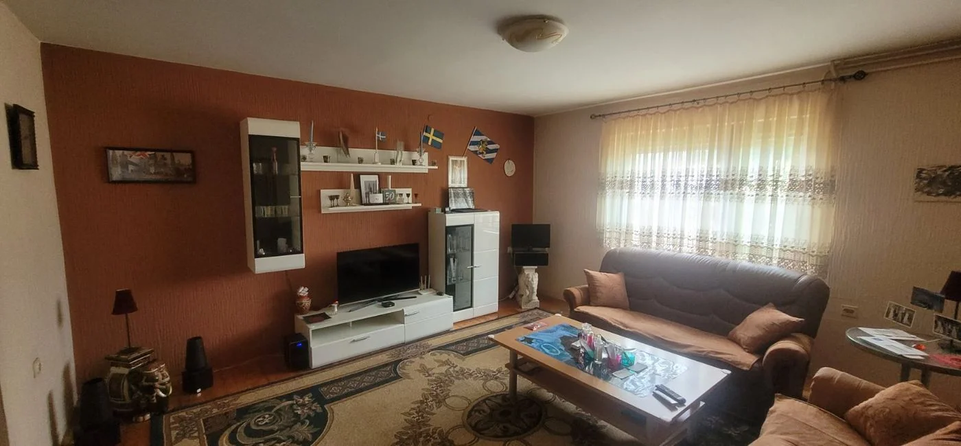 kuca na prodaju Novi Sad 180m2 537685
