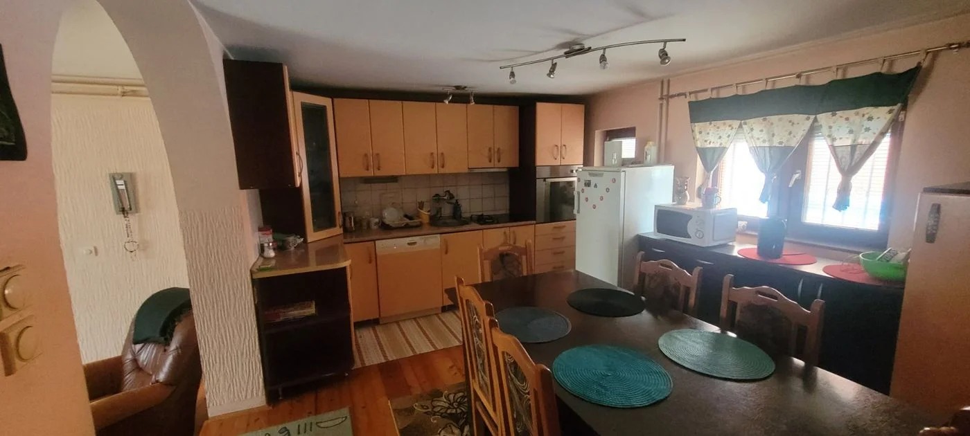 kuca na prodaju Novi Sad 180m2 537685