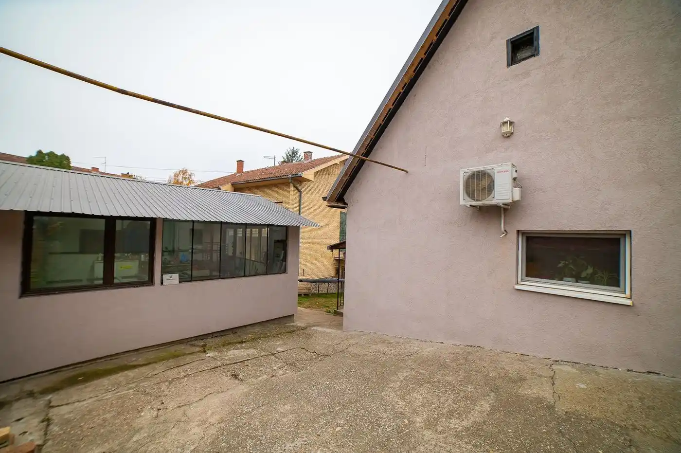 kuca na prodaju Sremska Kamenica 151m2 537503