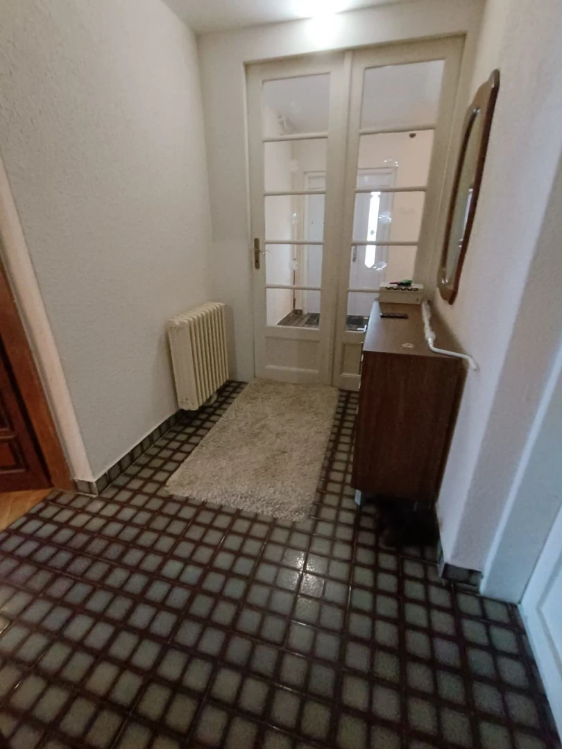 kuca na prodaju Sremski Karlovci 200m2 532277