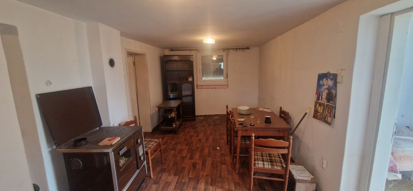 kuca na prodaju Ledinci 64m2 538061