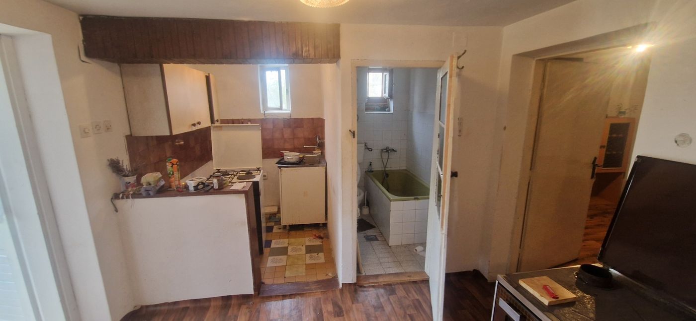 kuca na prodaju Ledinci 64m2 538061