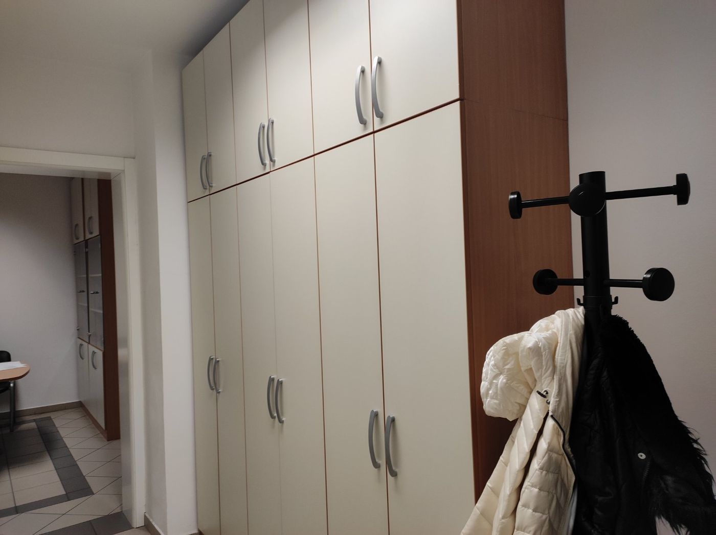 lokal na prodaju Novi Sad 180m2 538451