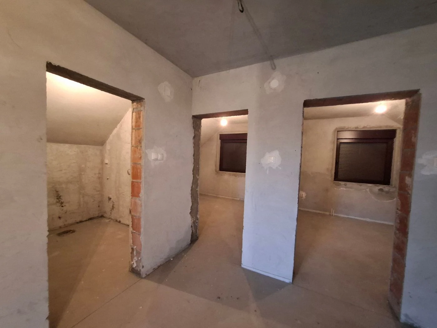 kuca na prodaju Petrovaradin 208m2 539042