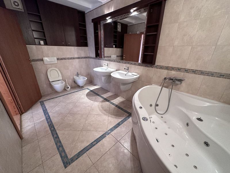 stan na prodaju Novi Sad 154m2 539642