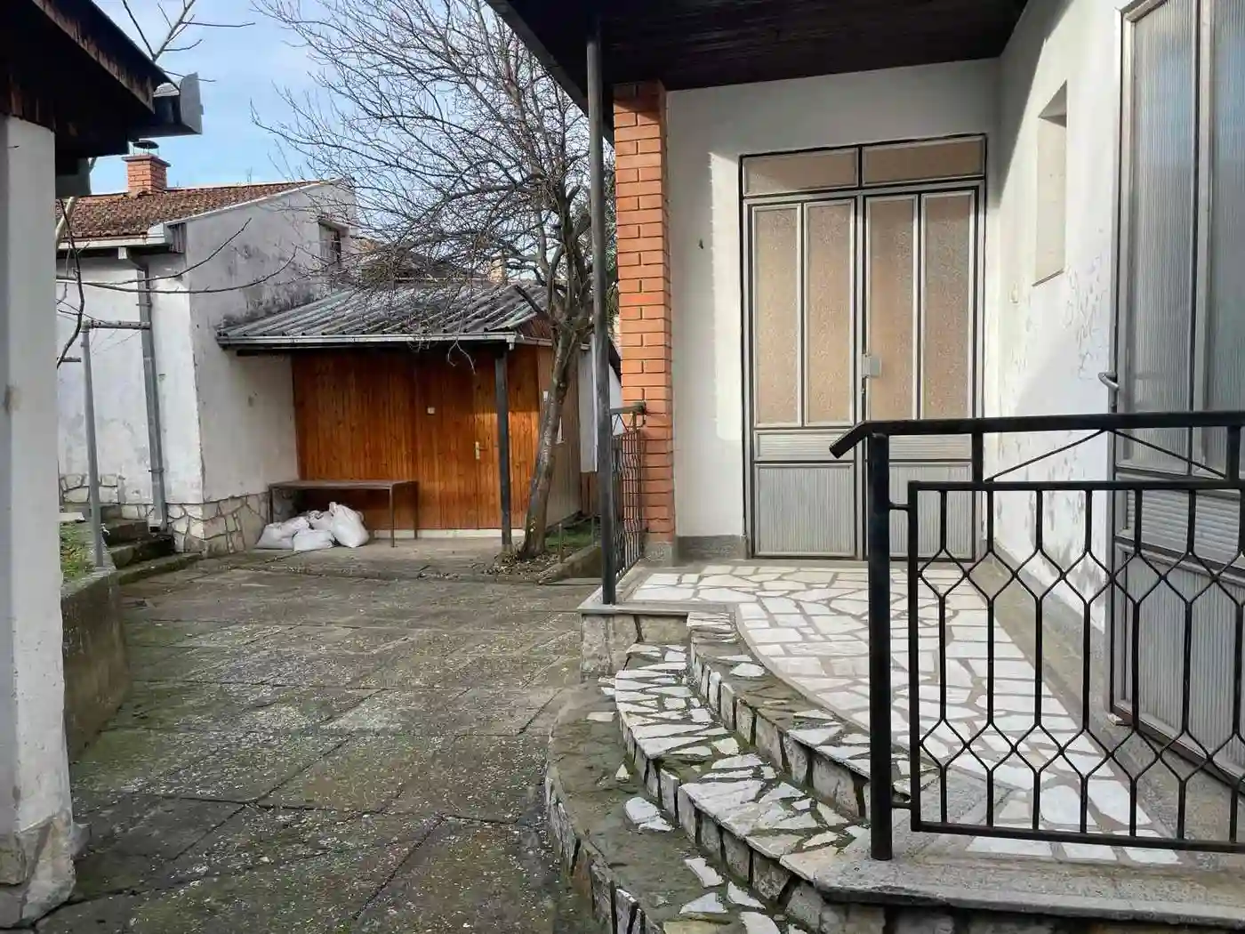 kuca na prodaju Sremska Kamenica 100m2 539651